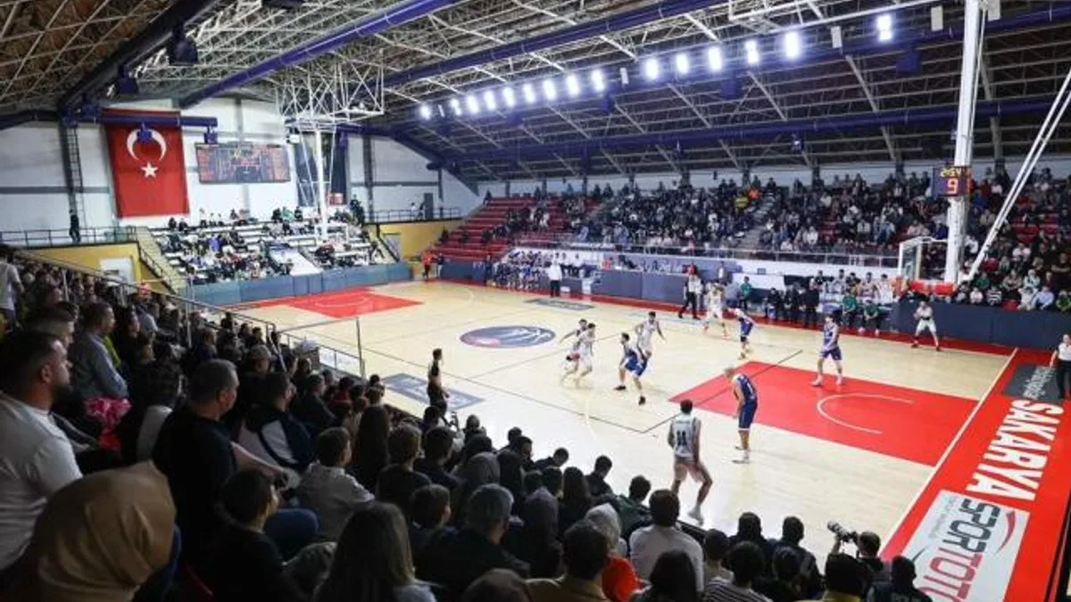 Lider Sakarya, taraftarı önünde Kütahya BSK’ı ağırlayacak