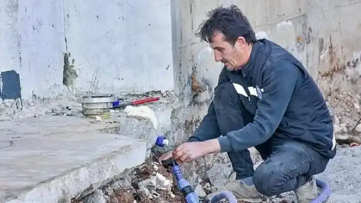 Başkan Gençay'dan Yol Sorununa Anında Çözüm