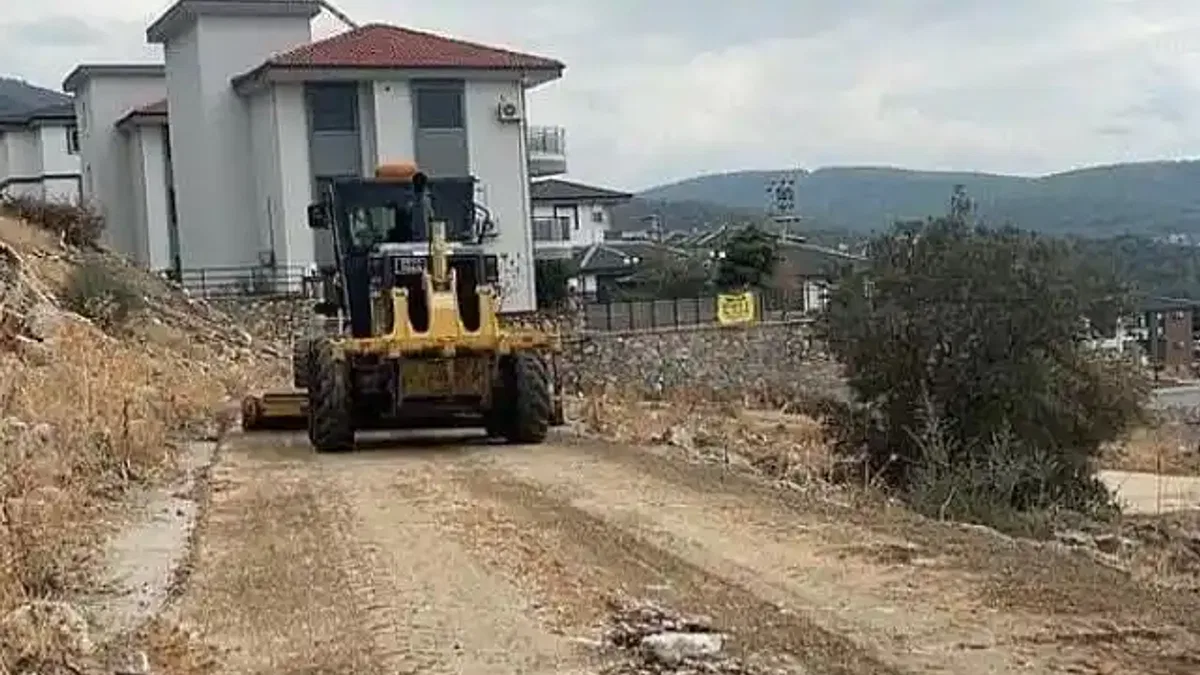 Didim'de Sağanak Yağış Sonrası Zarar Gören Yollar Onarıldı