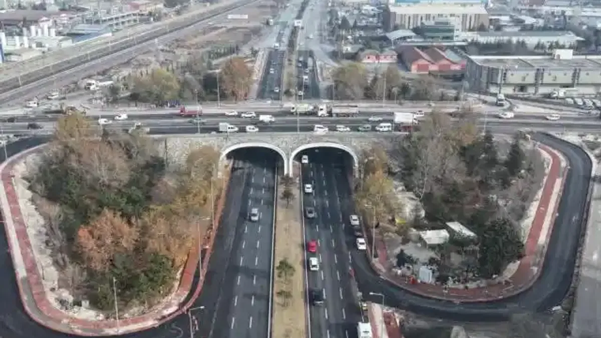 Konya Marangozlar Köprülü Kavşağı'nda iki şerit açıldı