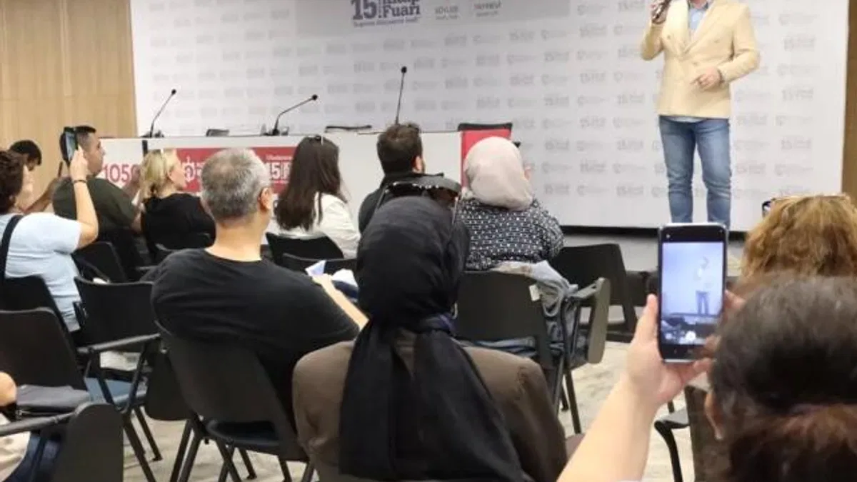 Uğur Arslan’dan Kocaeli'de şiirli buluşma