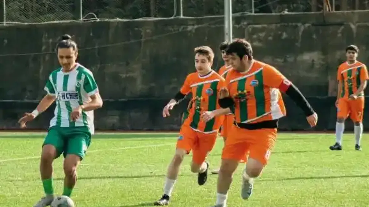 Yeşil Artvinspor U18 ligin ilk yarısını lider bitirdi