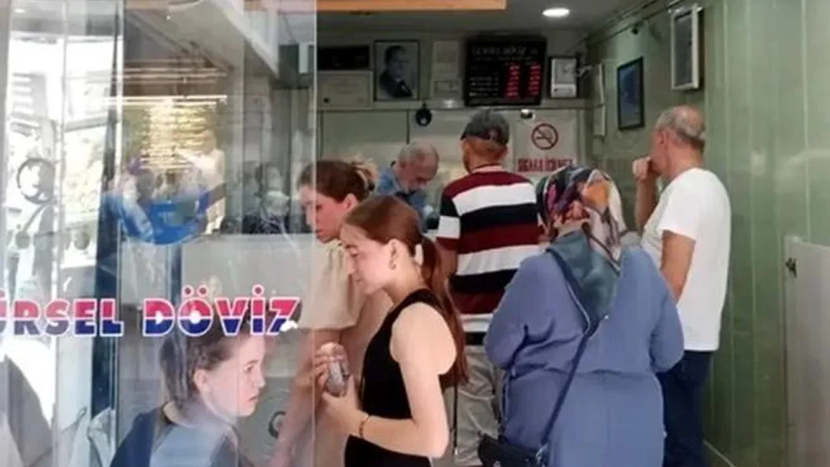Dolar ve Euro yeni haftaya düşüşle başladı