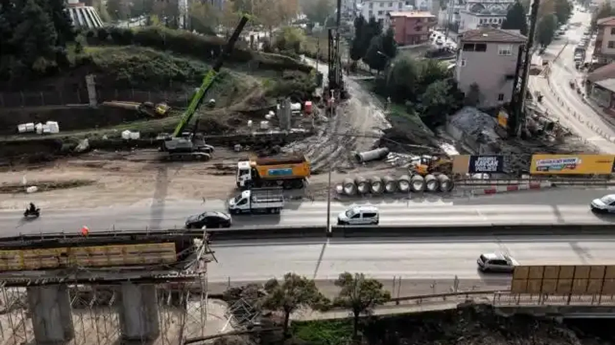 Kocaeli'de dev projede köprünün ilk ayağı göründü