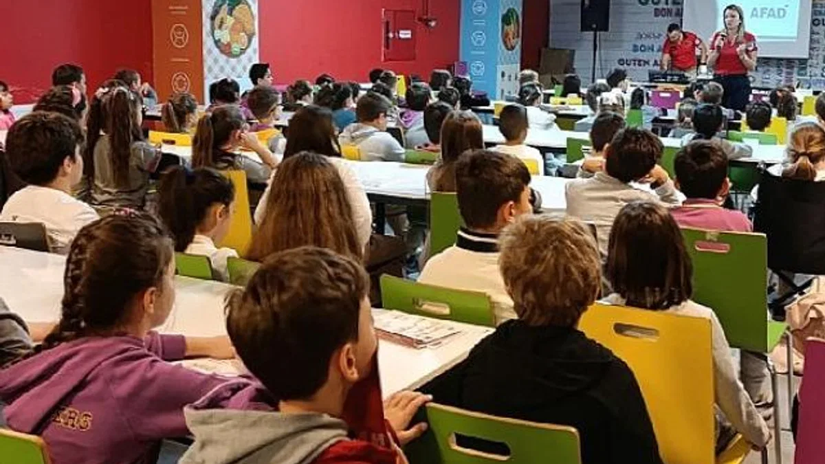 Afet İşleri Müdürlüğü'nden Afet Farkındalık Eğitimi