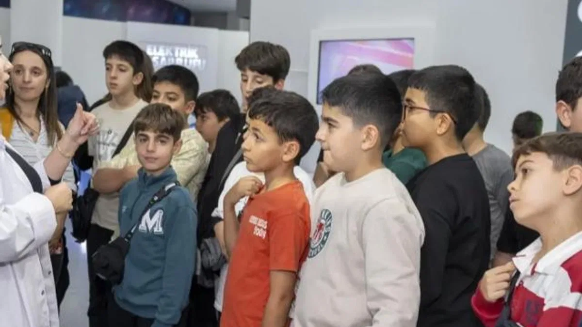 Mersin'de çocuklar bilimle buluştu