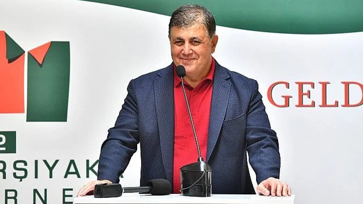 Başkan Tugay'dan şampiyonluk mücadelesi veren Karşıyaka'ya destek mesajı