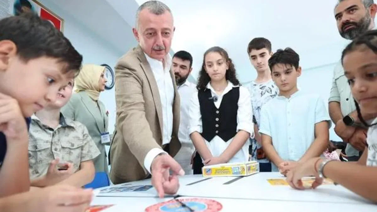 Kocaeli'de 30 bin öğrenci bu haberi bekliyordu... Eğitim desteklerinde ilk taksitler yattı!