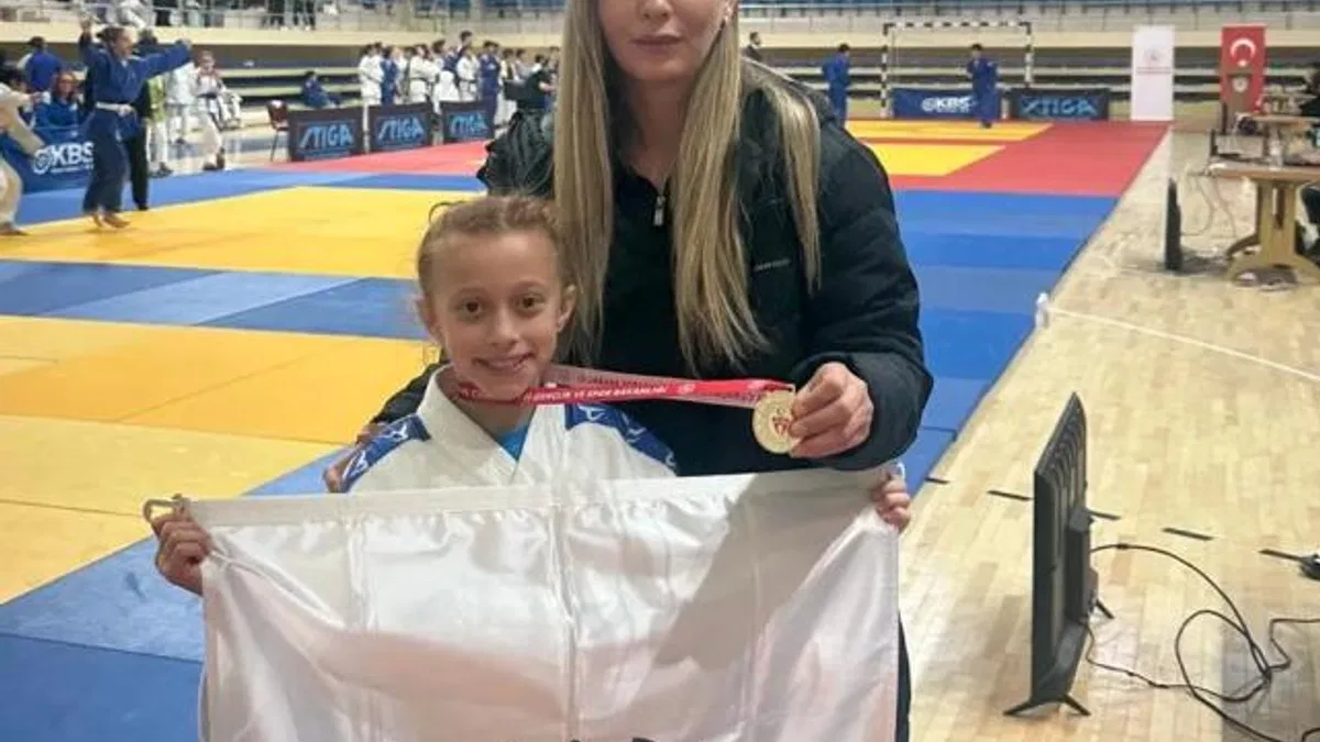 Sakaryalı Gülfem Yıldızlar Marmara Judo Ligi'nde şampiyon oldu