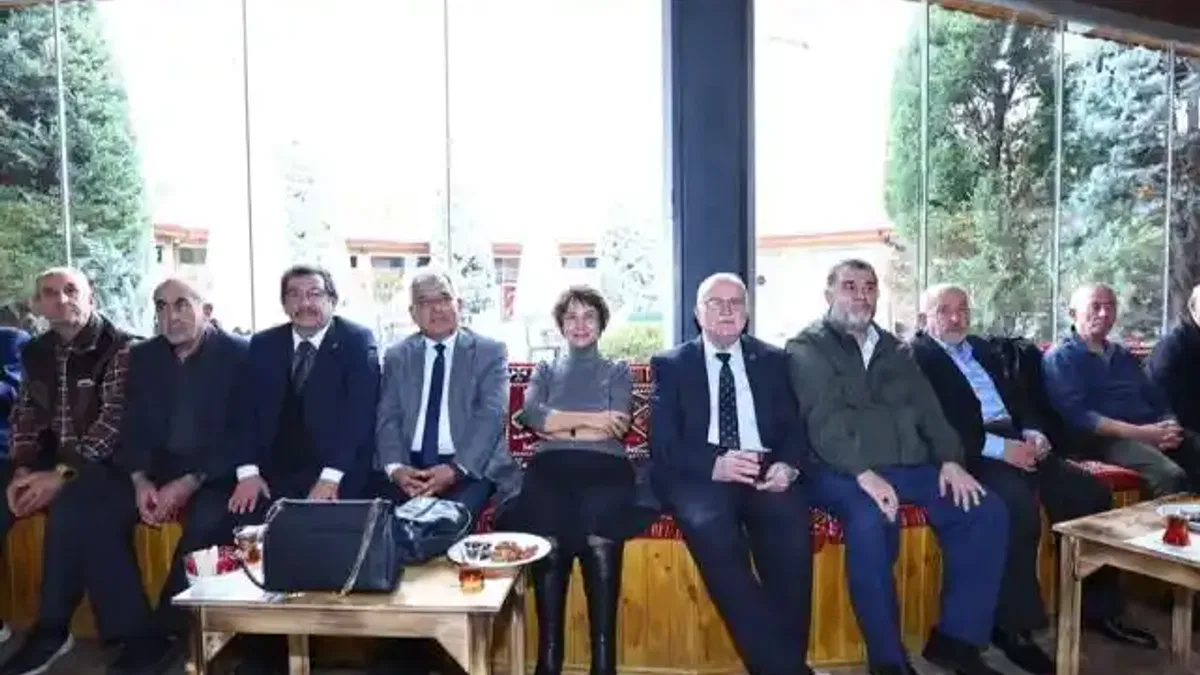 Kayseri Halk Ozanları Kültürevi tecrübeli muhtarları ağırladı