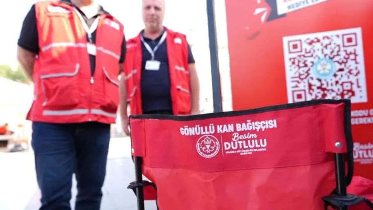 Manisa'da kamp sandalyesi hediyeli kan bağışı