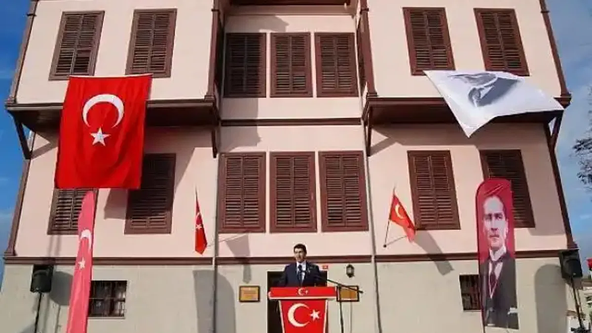 Avcılar Atasını Atatürk Evi'nde Andı