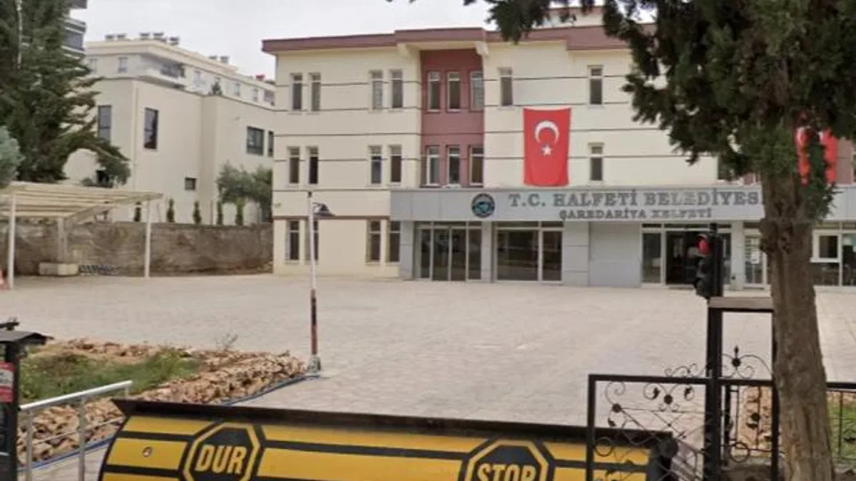 Halfeti Belediyesi'ne operasyon: 49 gözaltı!