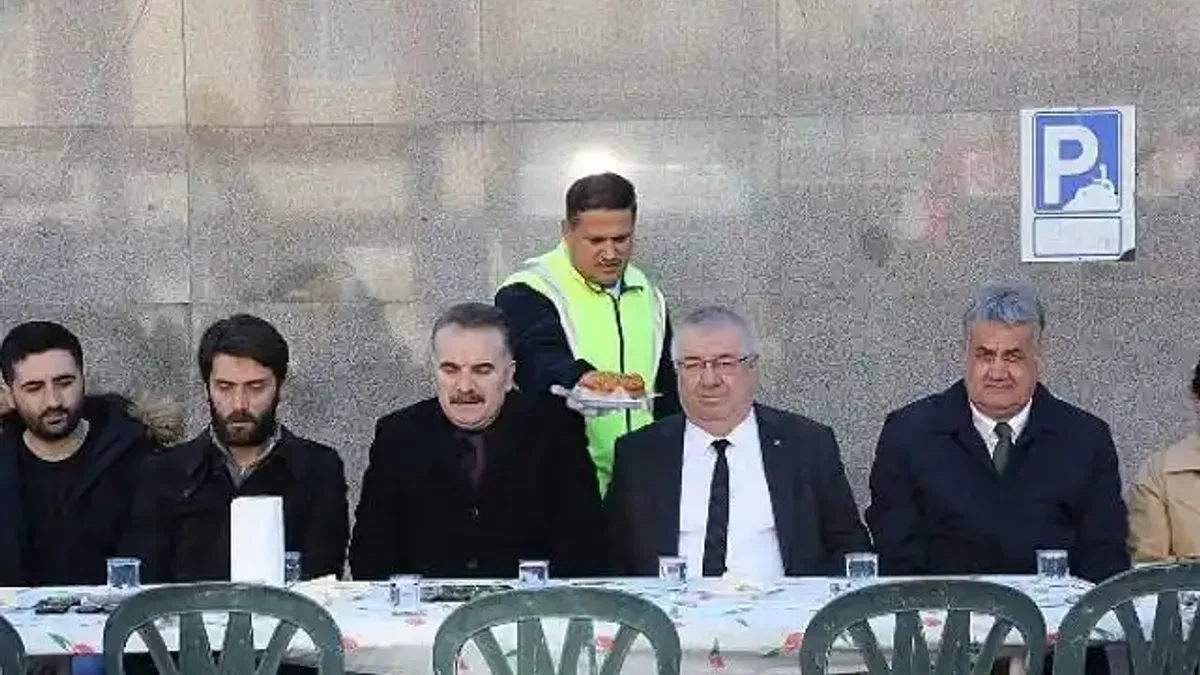 Edremit Belediyesi'nde Eski Başkan Tuncay Kılıç Anıldı
