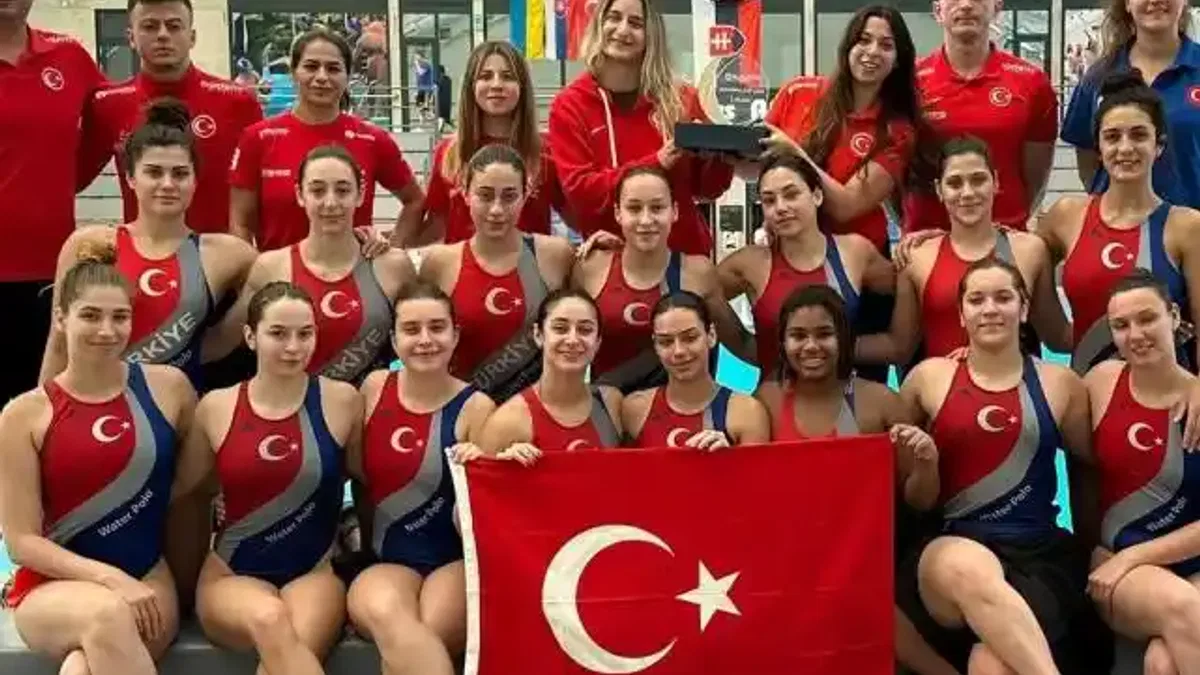 Sutopu Milli Takımı İzmir'e kamp kurdu... Avrupa Şampiyonası’na İzmir’de hazırlanıyorlar