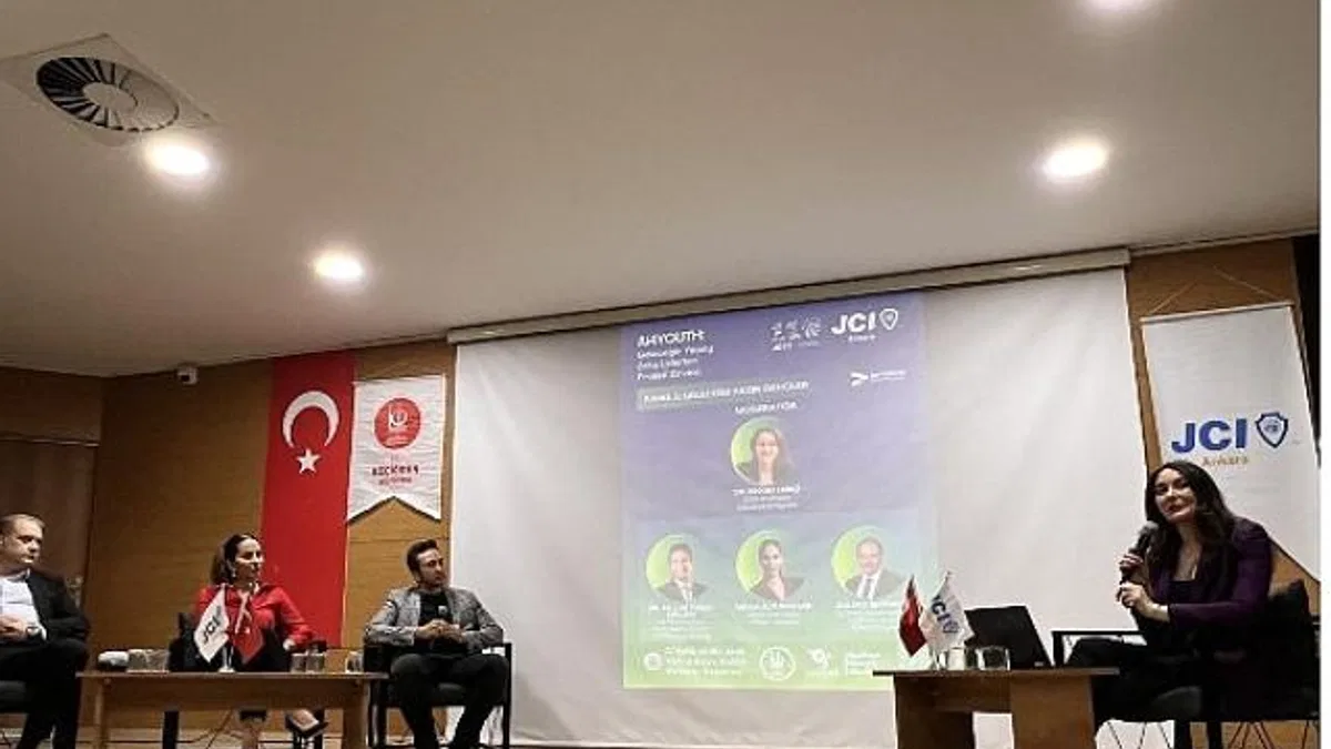 Geleceğin Yapay Zekâ Liderleri Zirvesi Keçiören'de Gerçekleştirildi