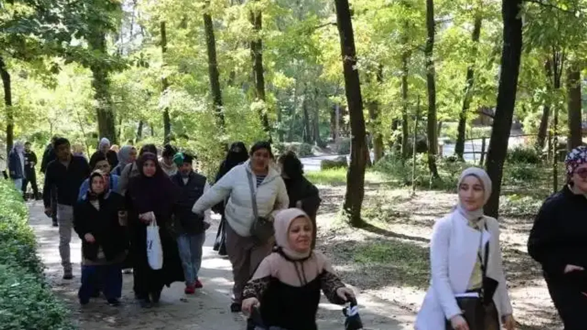 Sakarya'da özel bireyler doğayla iç içe bir gün geçirdi