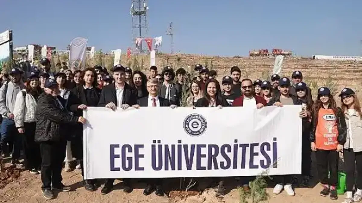 Milli Ağaçlandırma Günü'nde binlerce fidan toprakla buluşturuldu