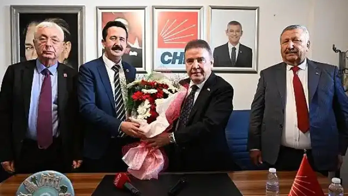 Başkan Böcek Kaş'ı ziyaret etti