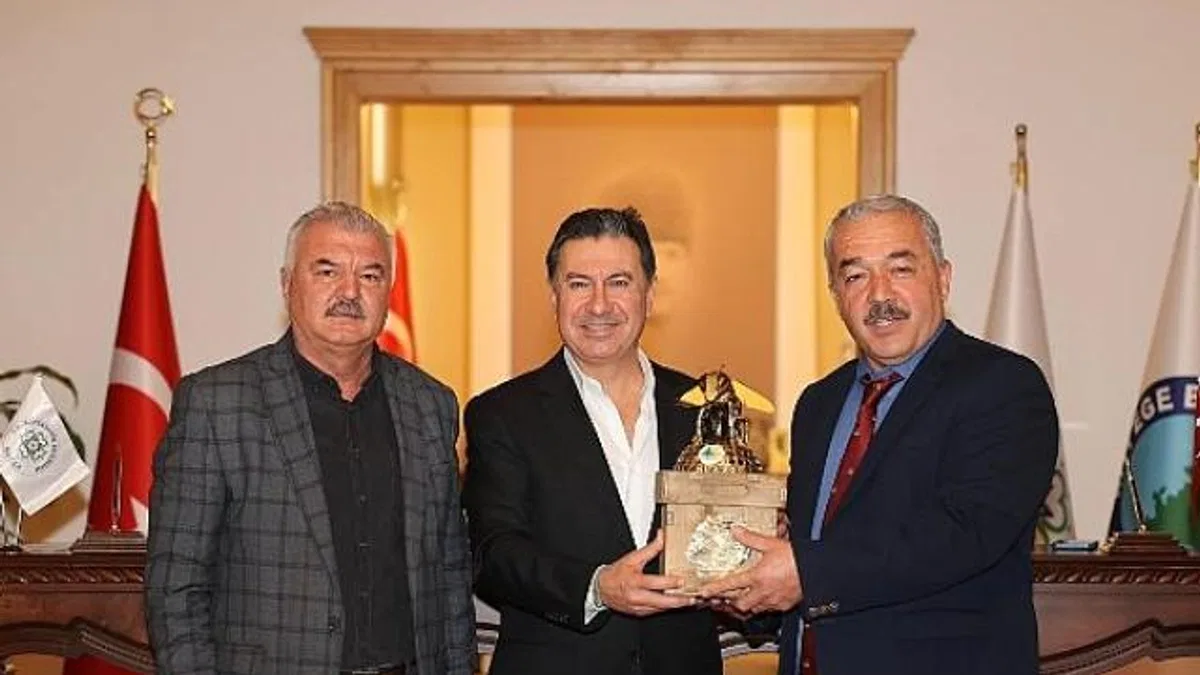 Büyükşehir'den Arıcılığa Bir Destek Daha; "Arı Yemi Üretim Tesisi Protokolü İmzalandı"