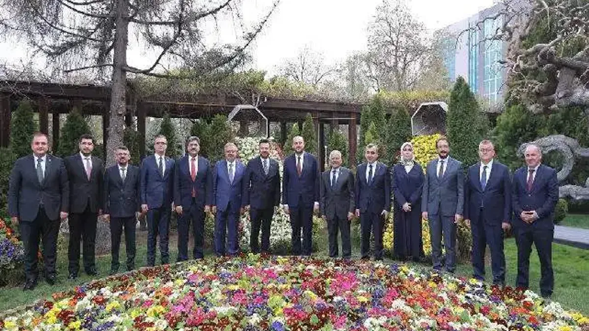 AK Partili Ahmet Büyükgümüş'ten Kayseri mesaisi