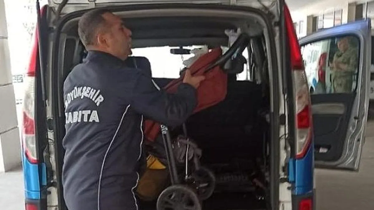 Büyükşehir'in Zabıta Ekiplerinden Küçük Çocuğa Hızlı Müdahale