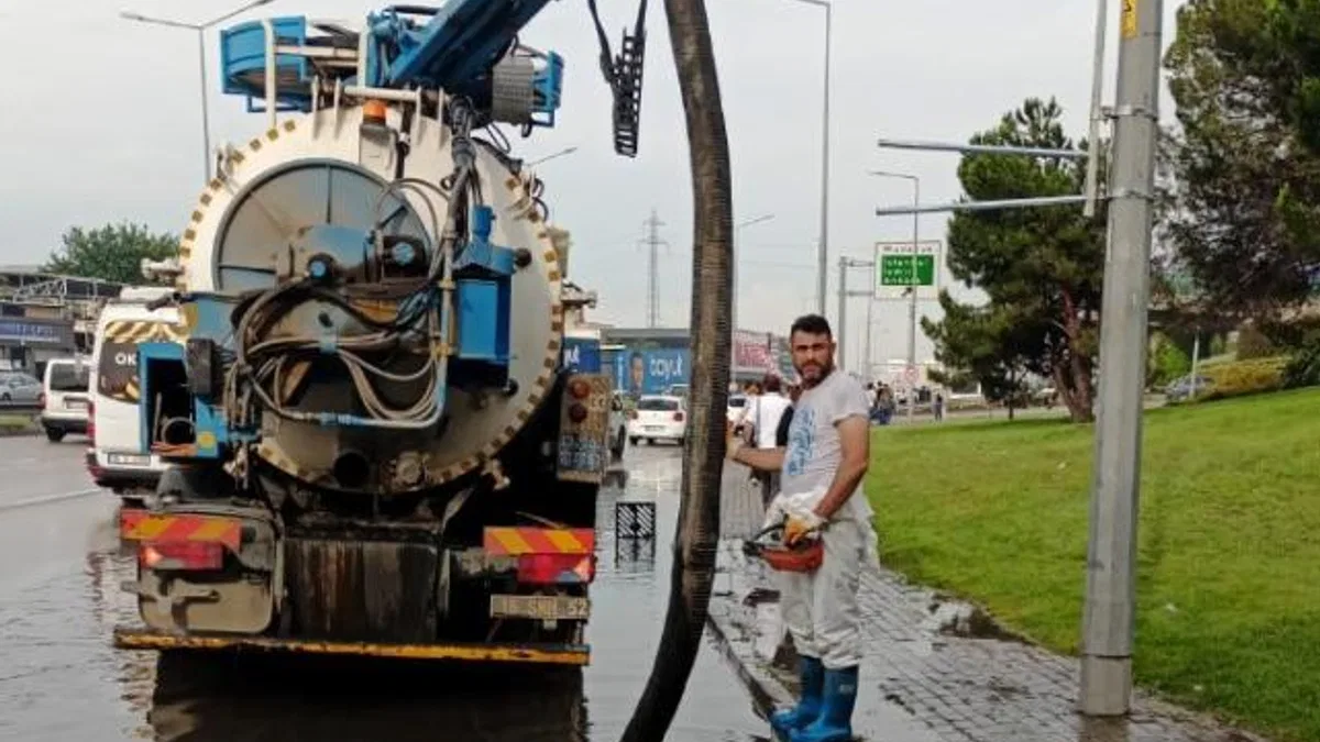 Bursa'da yağmur mesaisi