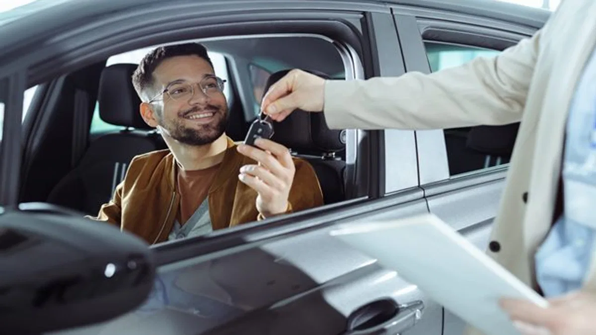 Sıfır araç fiyatlarında artış beklentisi! Jeopolitik riskler otomotiv sektörünü etkileyebilir