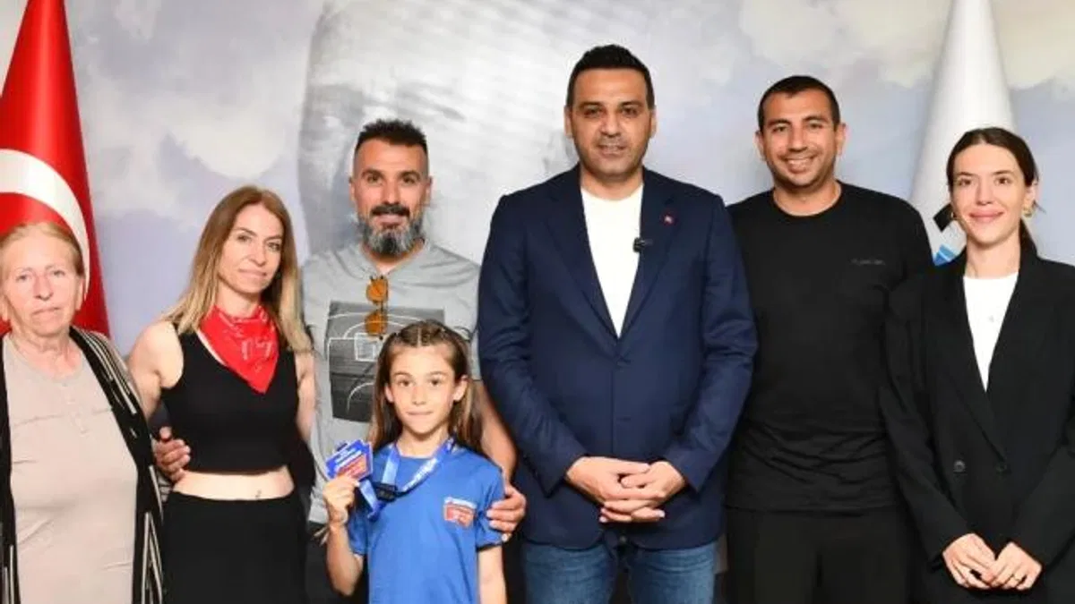 Türkiye’nin en hızlısı Güneş'e Çiğli'de Başkan Yıldız’dan destek