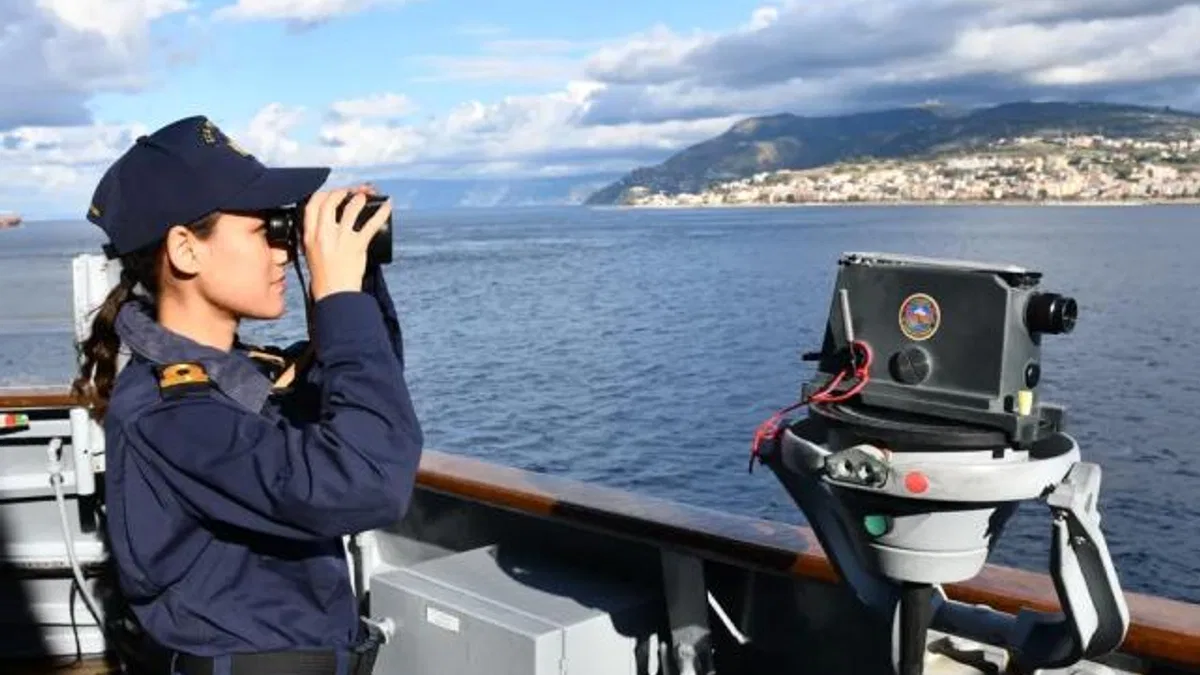 TCG Heybeliada, Messina Boğazı geçişini tamamladı