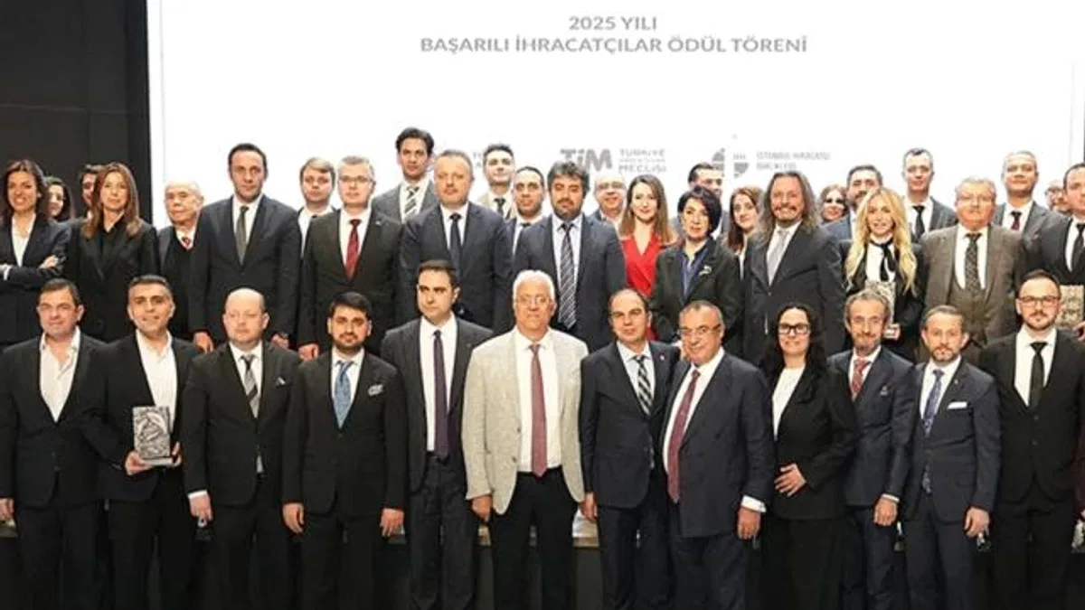 İSHİB, ihracat şampiyonu firmaları ödüllendirdi