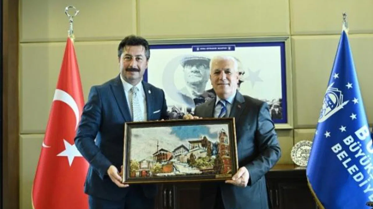 Başkan Özel: "Planlı gelişim için el ele vereceğiz"