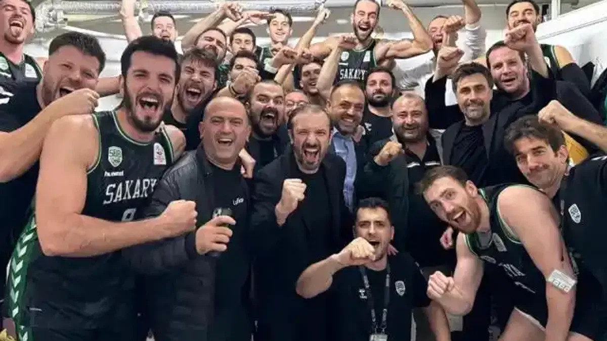 Namağlup lider Sakarya, Kütahya engelini aştı