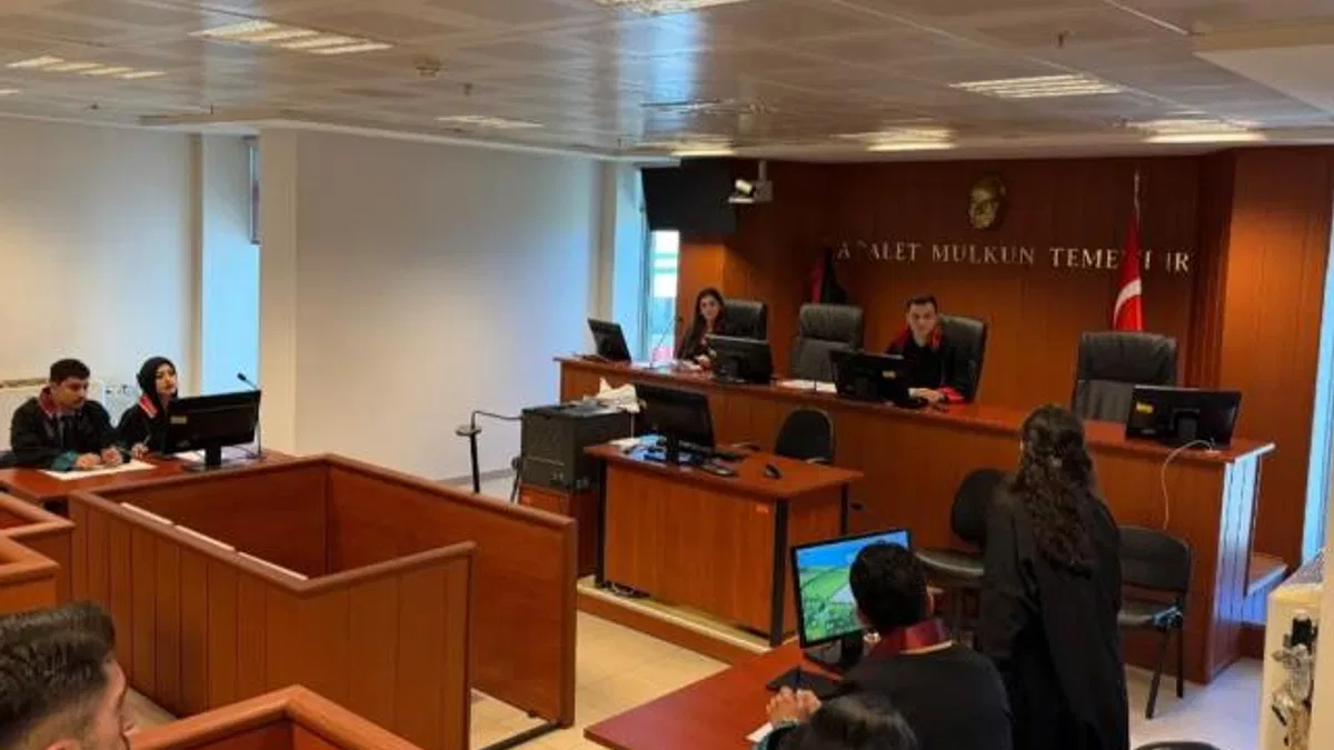 Trabzon’da hukuk öğrencilerine yargı simülasyonu