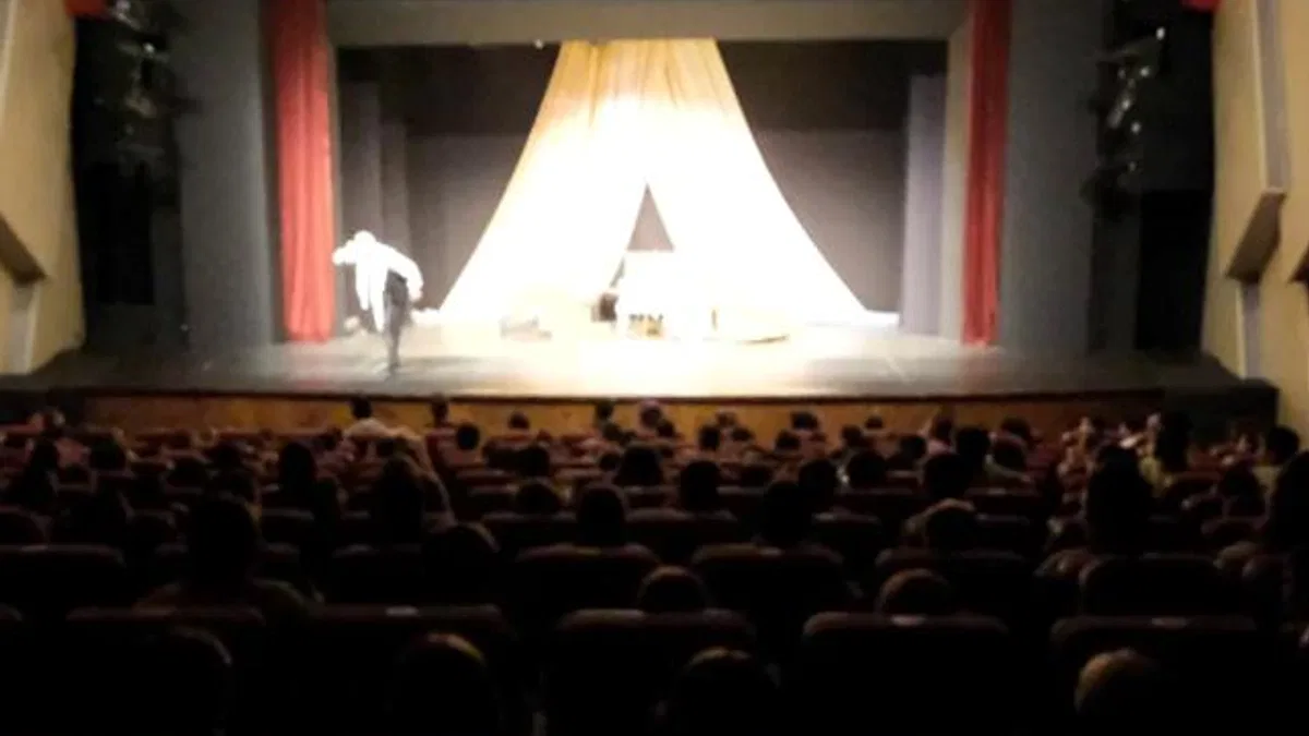 “Dünyanın Eski Zamanlarında” çocuk oyunu minik seyircilerle buluşuyor!