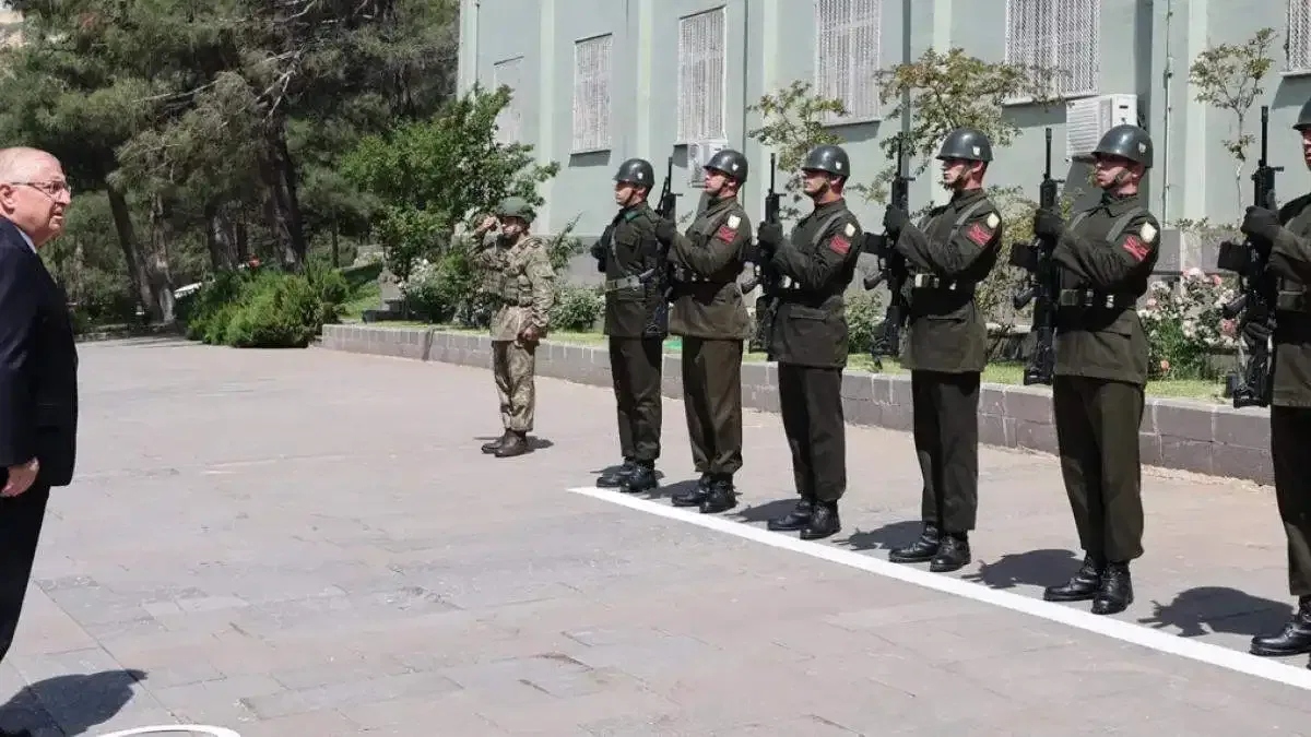 Bakan Güler'den Kahramanmaraş’ta Tugay Komutanlığı'na ziyaret