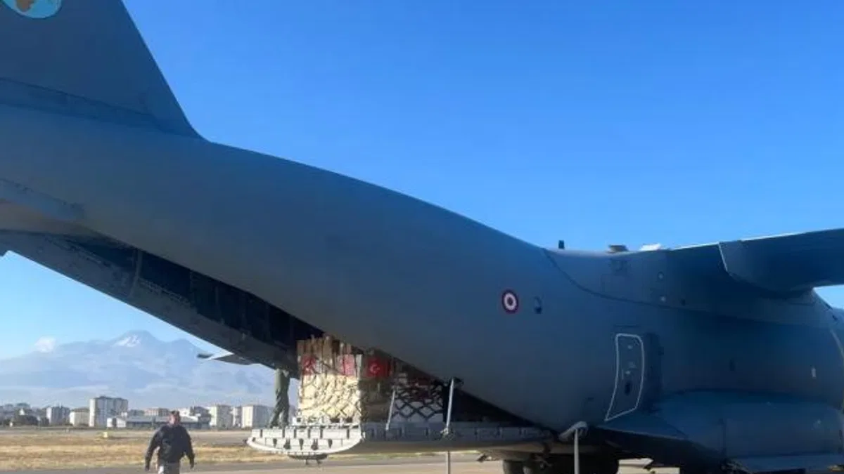 Gazze için tonlarca gıda malzemesi Ürdün'e ulaştırıldı