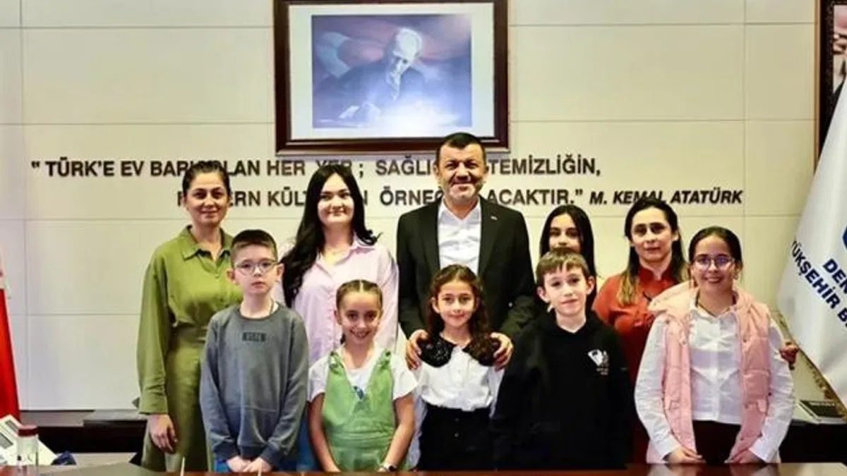 Denizli’de “2050’ye Mektup” yarışmasının kazananları ödüllerini aldı