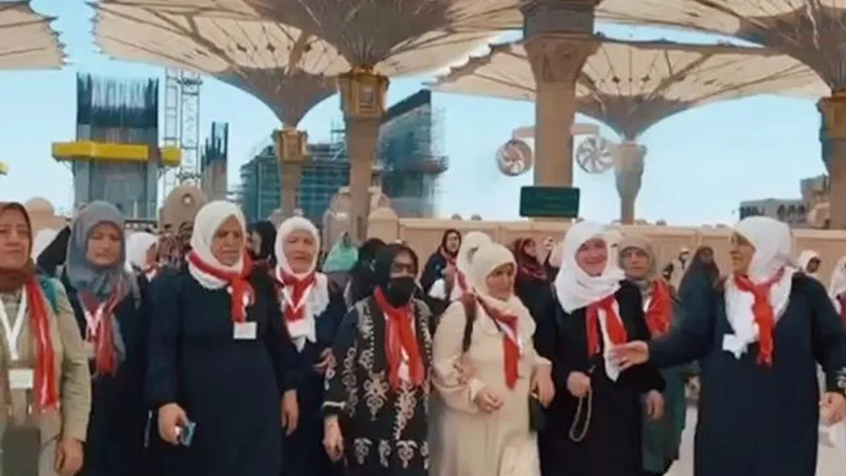 Şehit yakınları umreden döndü