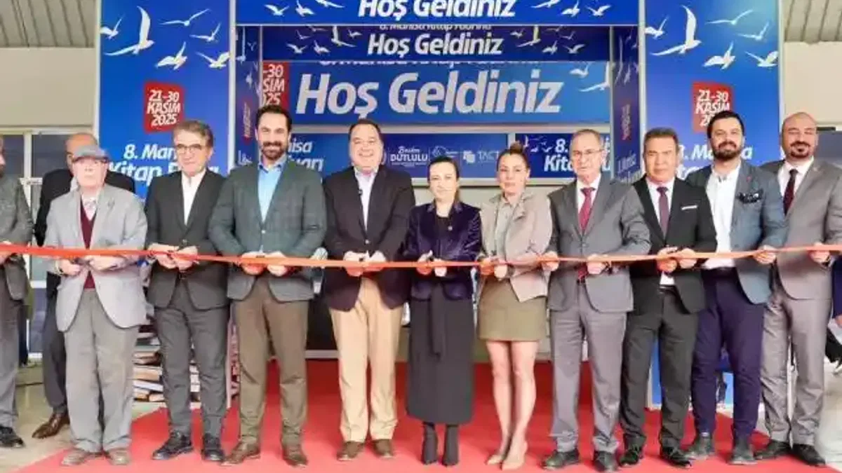Manisa'da kitapla 8'inci buluşma