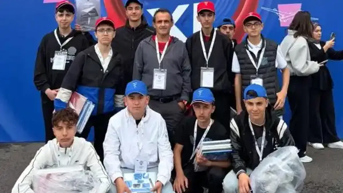 Sakarya Karasulu öğrencilerden TUSAŞ çıkarması