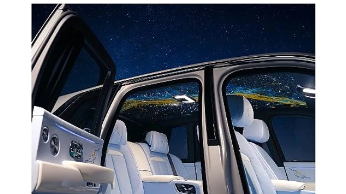 Rolls-Royce'dan uzayın dramasını kutlayan eşsiz tasarım; Cullinan Cosmos