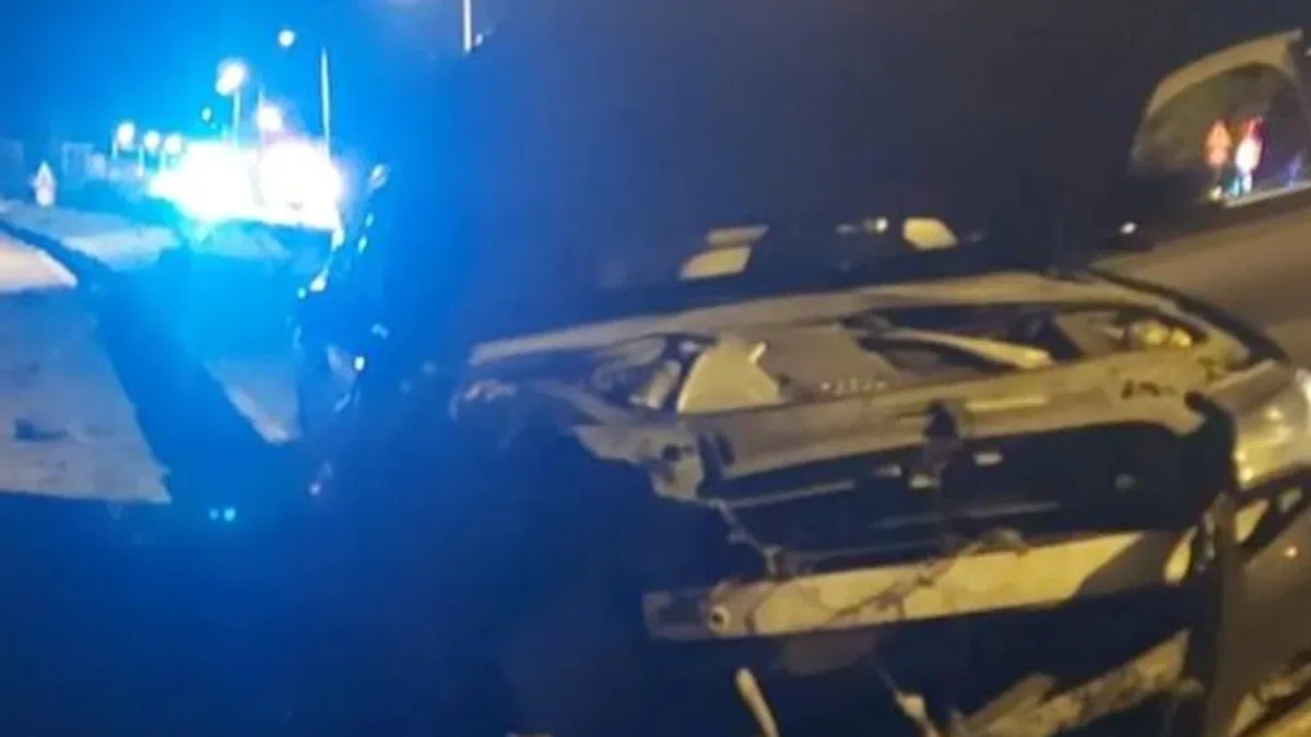 Antalya Finike'de trafik kazası: 4 Yaralı
