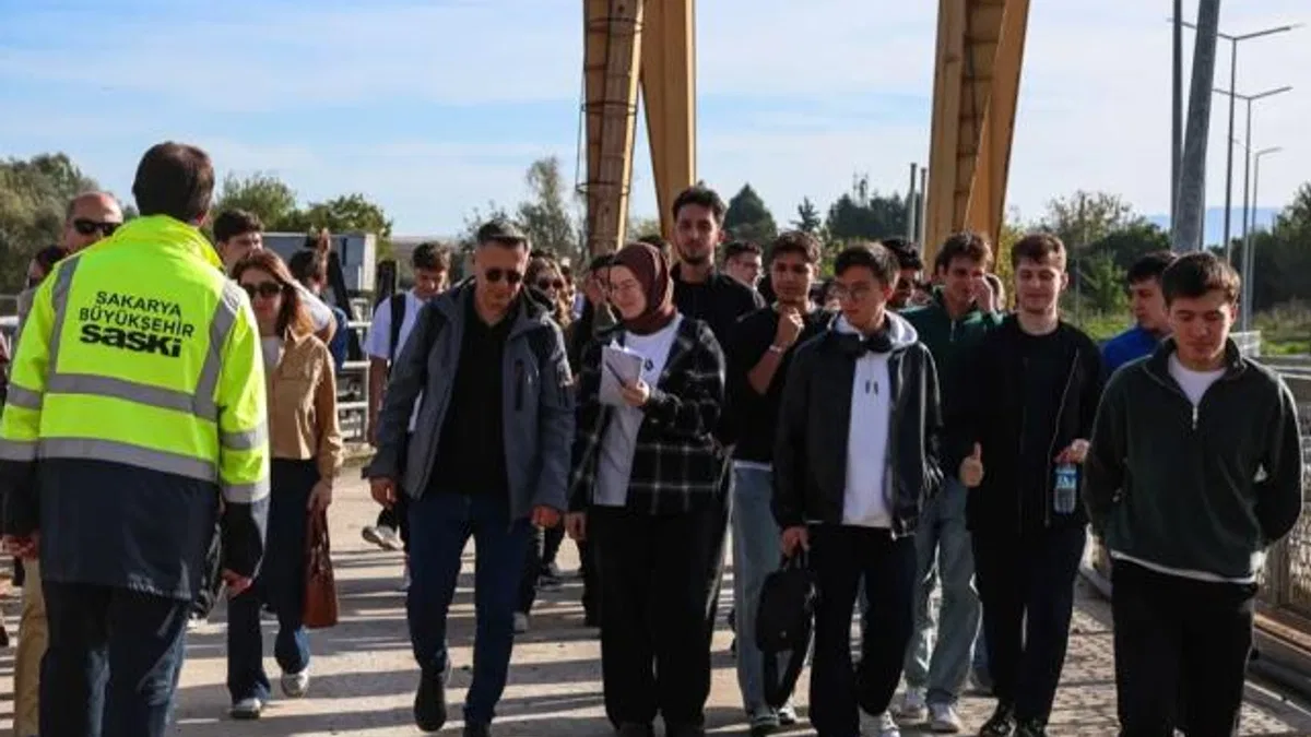 Geleceğin enerji uzmanları SASKİ’nin elektrik üretim tesislerini inceledi