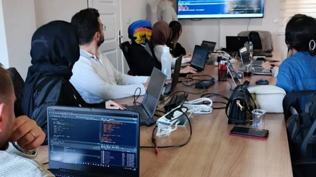 Kocaeli Büyükşehir’de kurum içi eğitimler hız kesmiyor