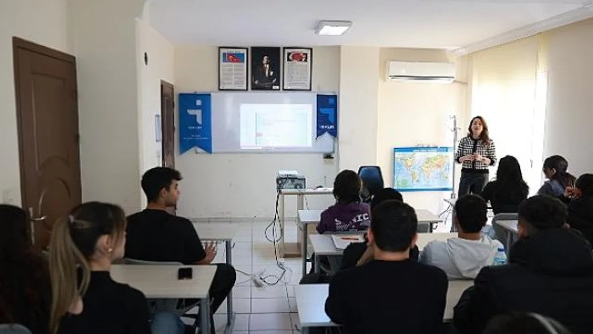 ATABEM'den üniversite adaylarına hem akademik hem kariyer desteği