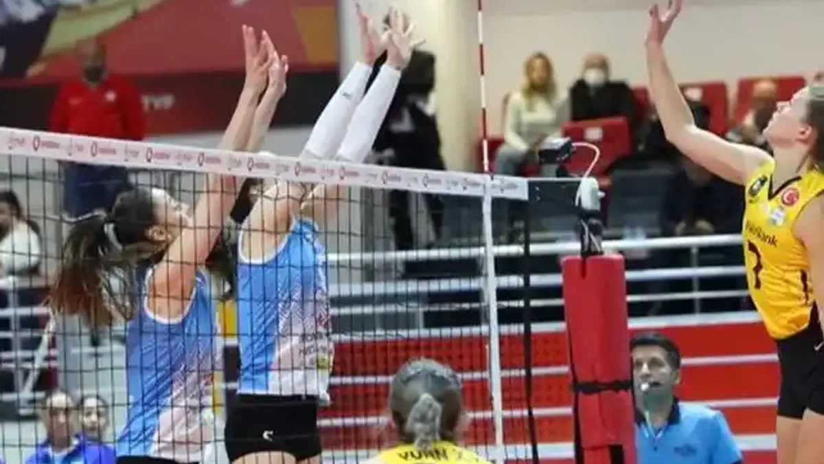 VakıfBank set vermeden kazandı