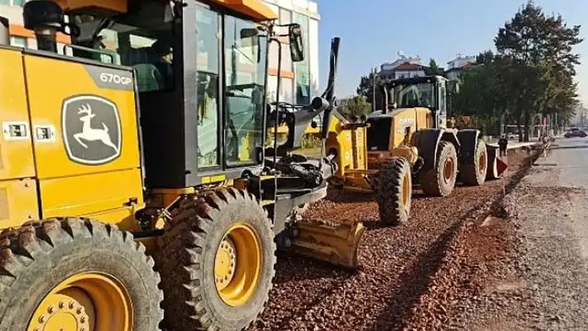Çiğli'de okul, hastane ve AOSB aksına hayati müdahale Eski Havaalanı Caddesi yenileniyor