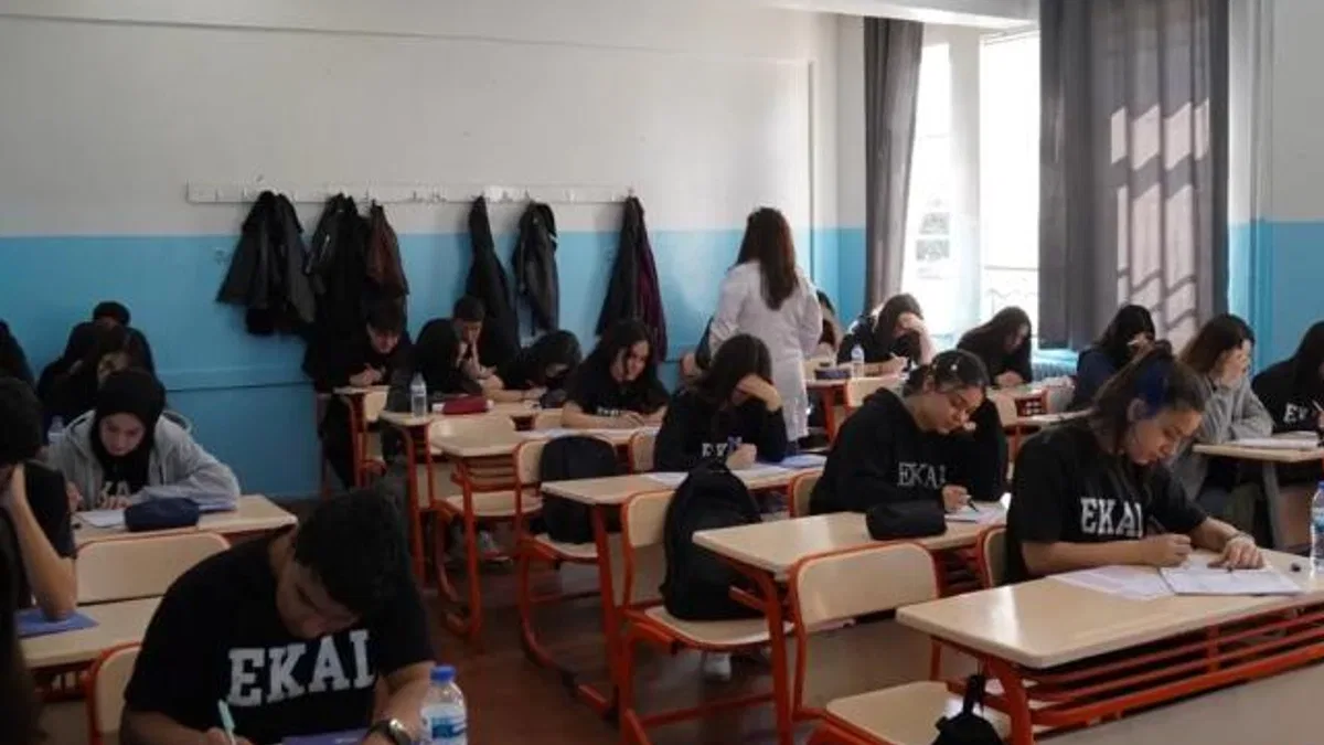 Gaziantep'te 12. sınıf öğrencilerine Büyükşehir'den deneme sınavı