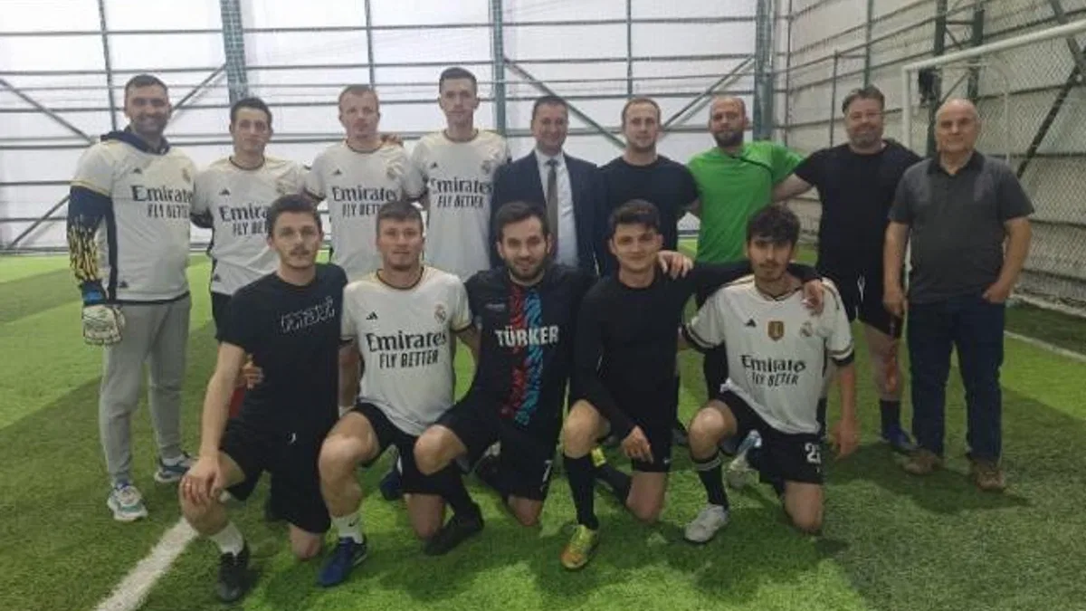 Yenimuhacır'da gençlik halı sahada buluştu